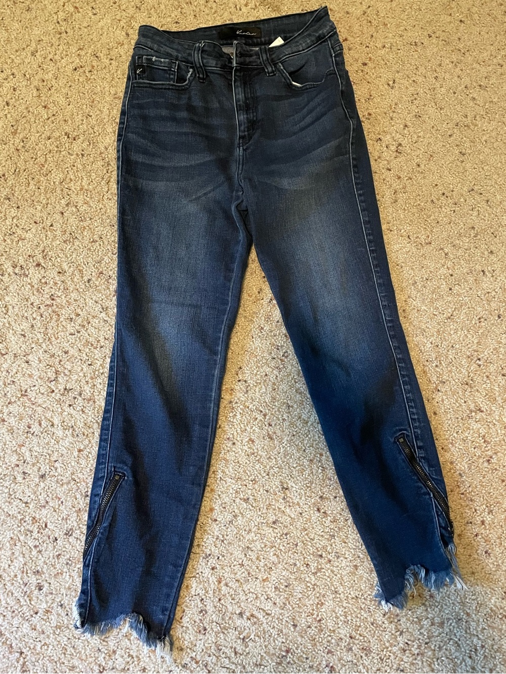 Kancan Dark Wash Women's Jeans with Frayed and Zippered Hem - size 5/26
